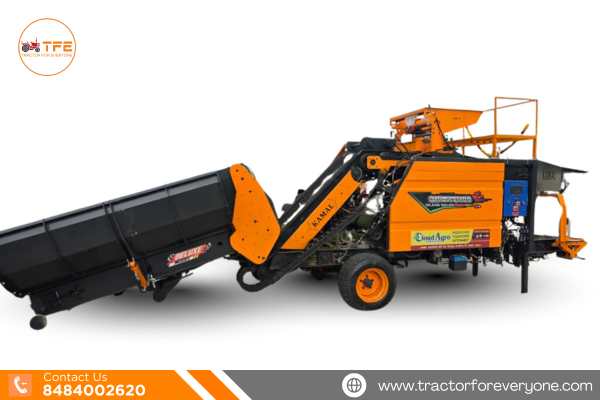 AAKASH 400 Silage Baler	